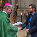 „Losgelöst und fest verankert“: 29 Religionslehrer:innen von Bischof Manfred Scheuer in ihren Dienst gesendet